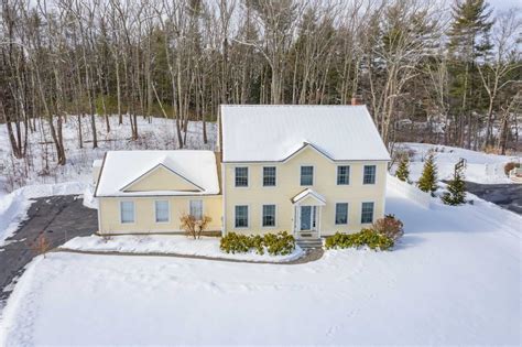 View 11 homes for sale in Chichester, <b>NH</b> at a median listing home price of $562,400. . Realtor com nh